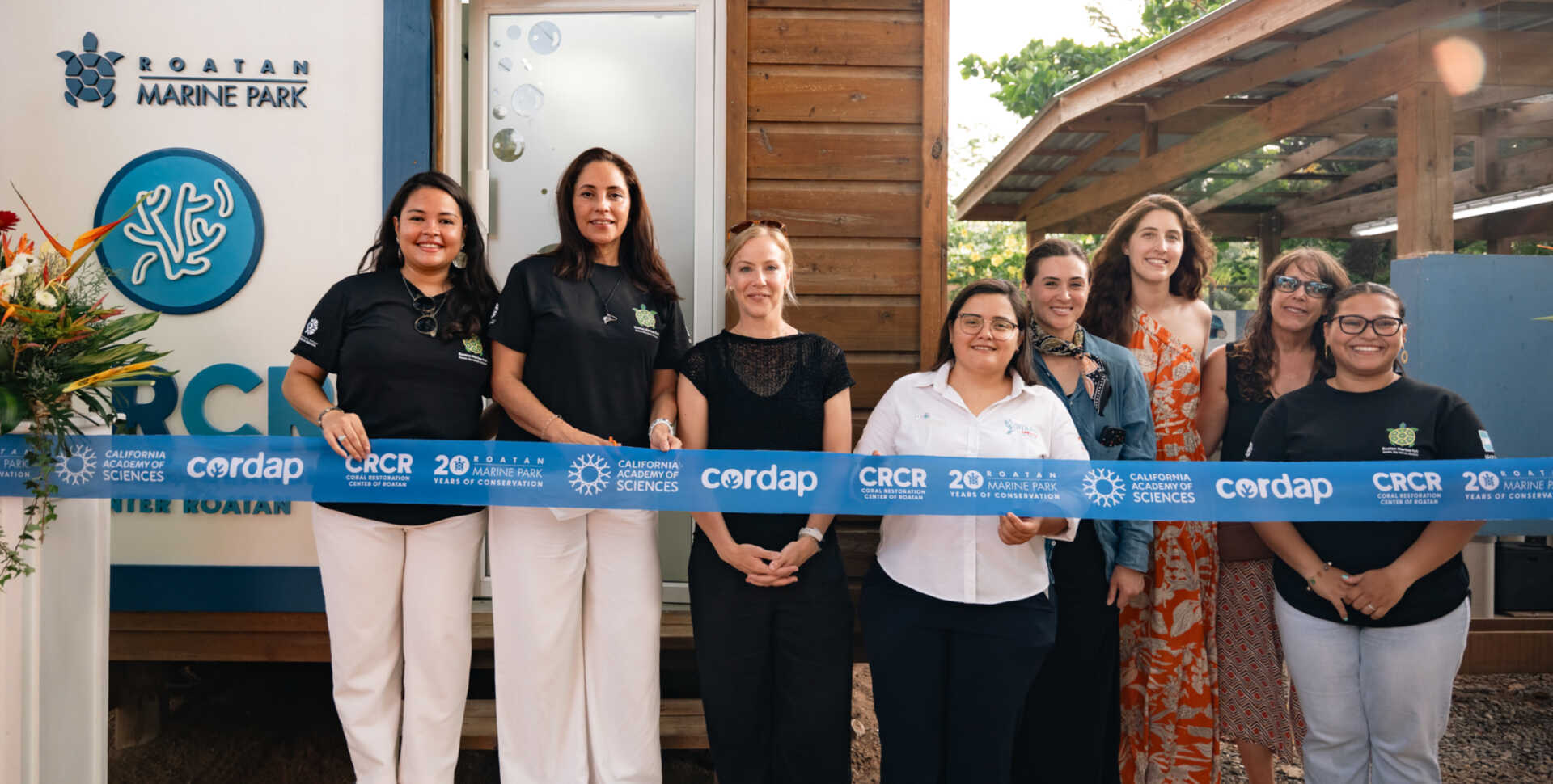 rmp_cas_icf-vips-at-crcr-ribboncutting_credit-roatan-marine-park-50_250618