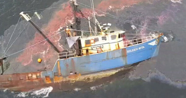 stricken-fishing-vessel-Eileen-Rita-US-Coast-Guard